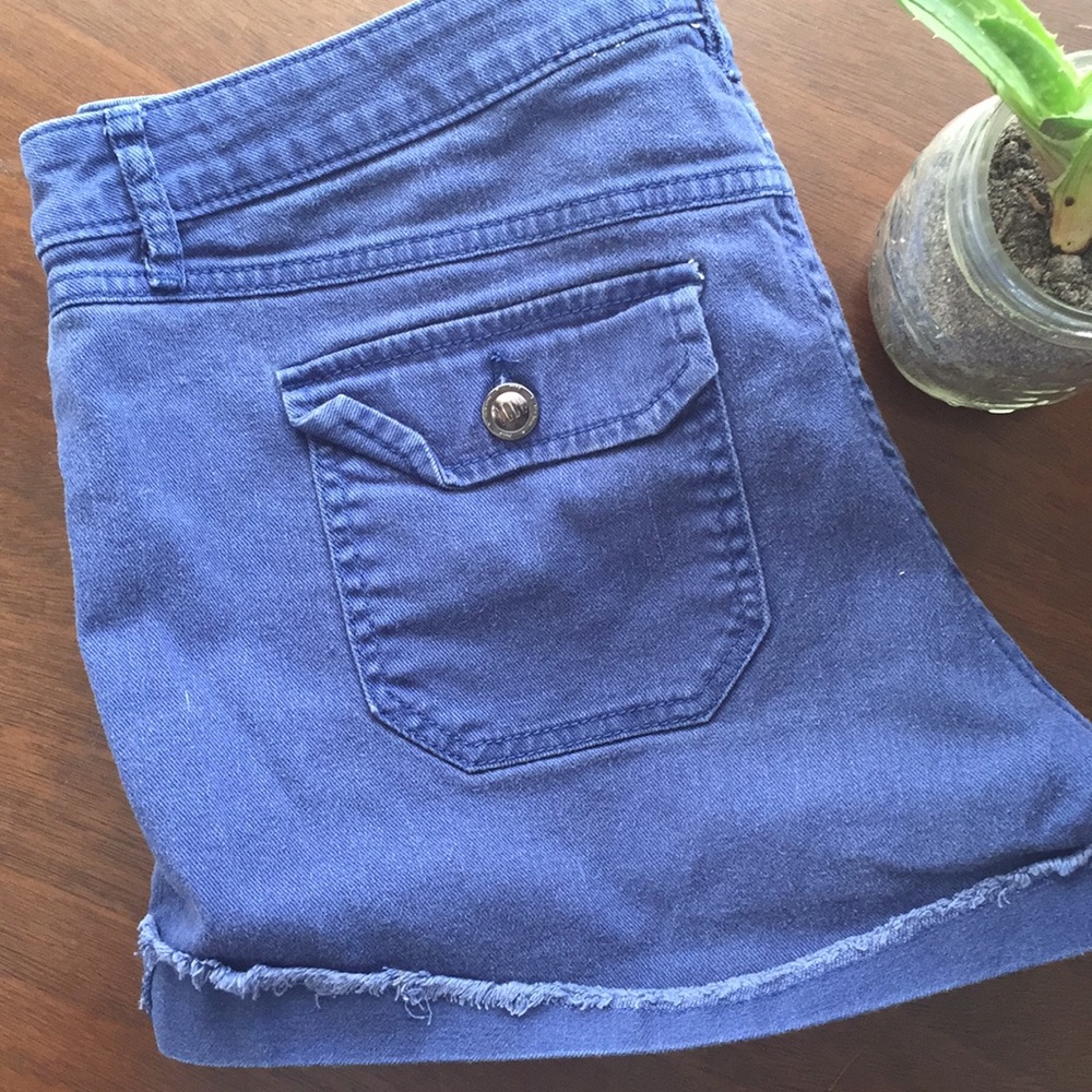 🌵3/$15 🌵Elle / jean shorts / 8 - Picture 6 of 6